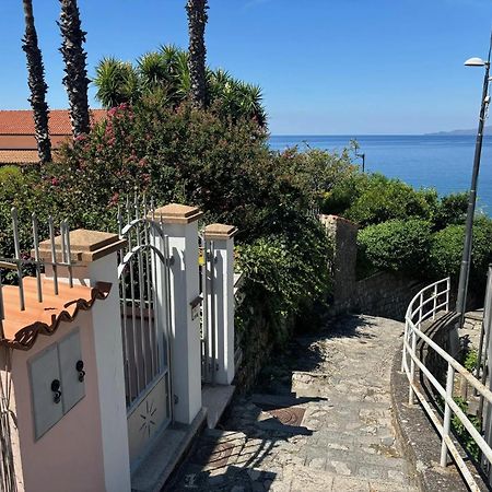 Comfortable Apartment In Maratea With Sea View 95 M² + Parking Екстериор снимка